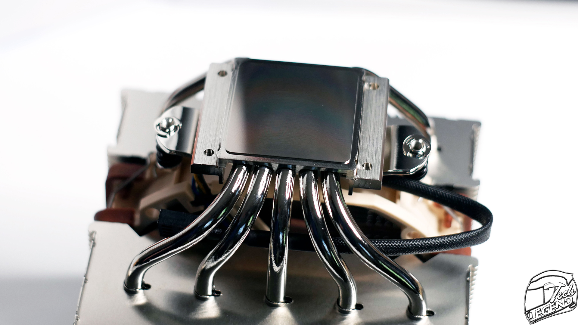 Noctua NH-D12L 120mm CPUクーラー Amazon.com: Noctua NH-D12L, Low-Height Dual-Tower CPU Cooler